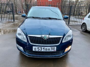 Skoda Fabia 1.6 Автомат 2012 года